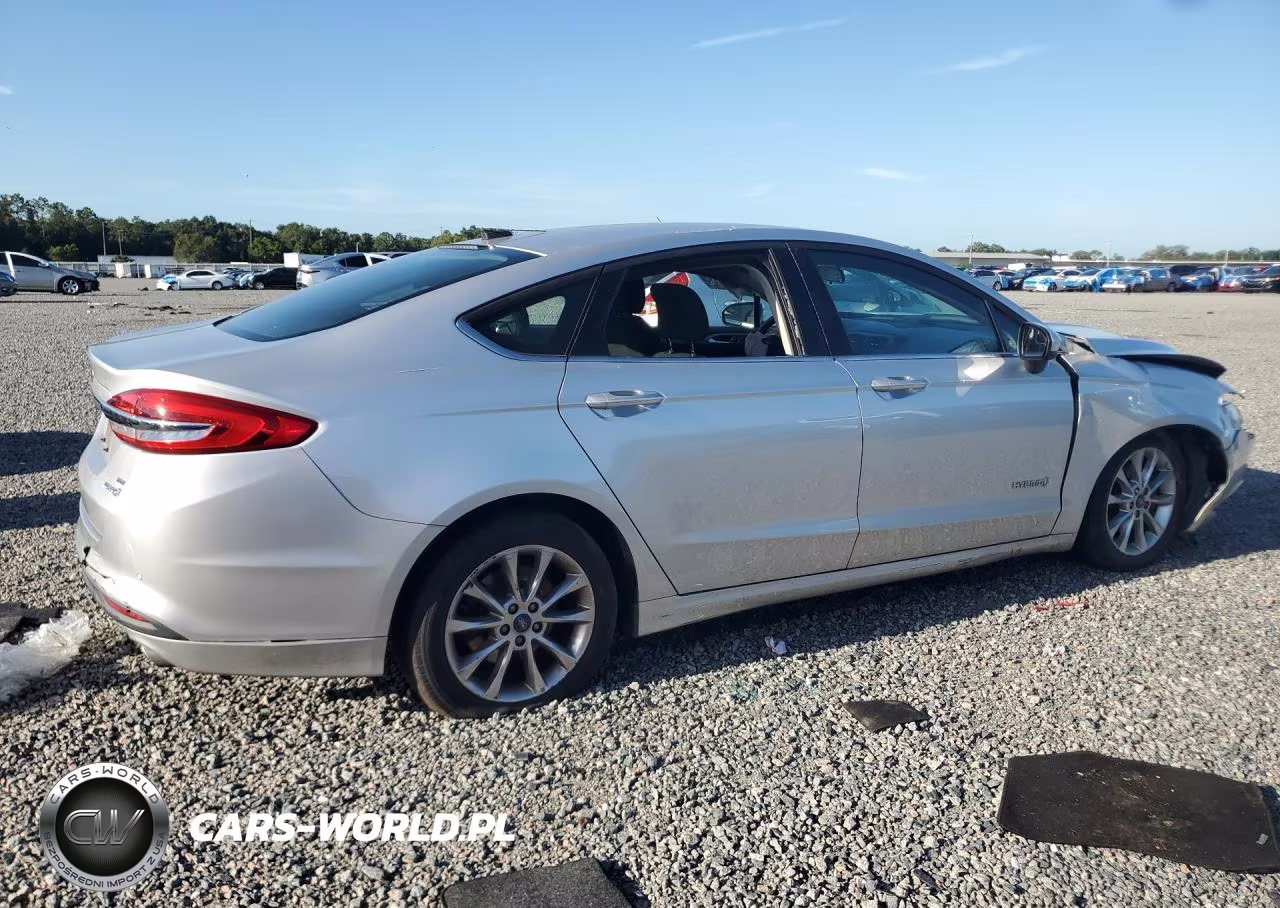 2017 Ford Fusion Se Hybrid VIN:3FA6P0LUXHR325762 - 3