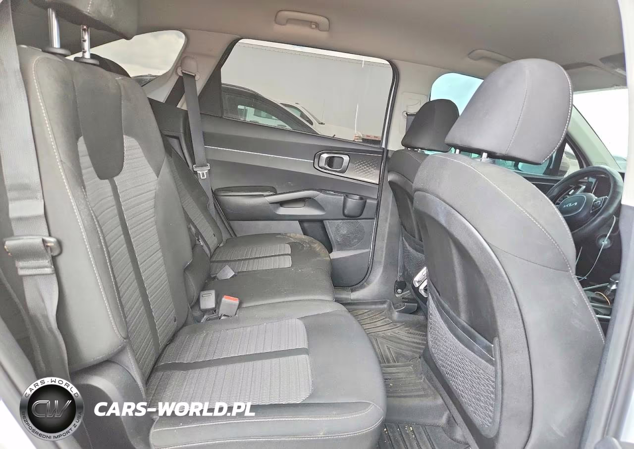 2023 Kia Sorento Lx VIN:5XYRG4LC9PG203540 - 11