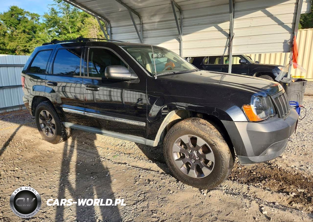 2010 Jeep Grand Cherokee Laredo VIN:1J4PS4GK2AC117953 - 4