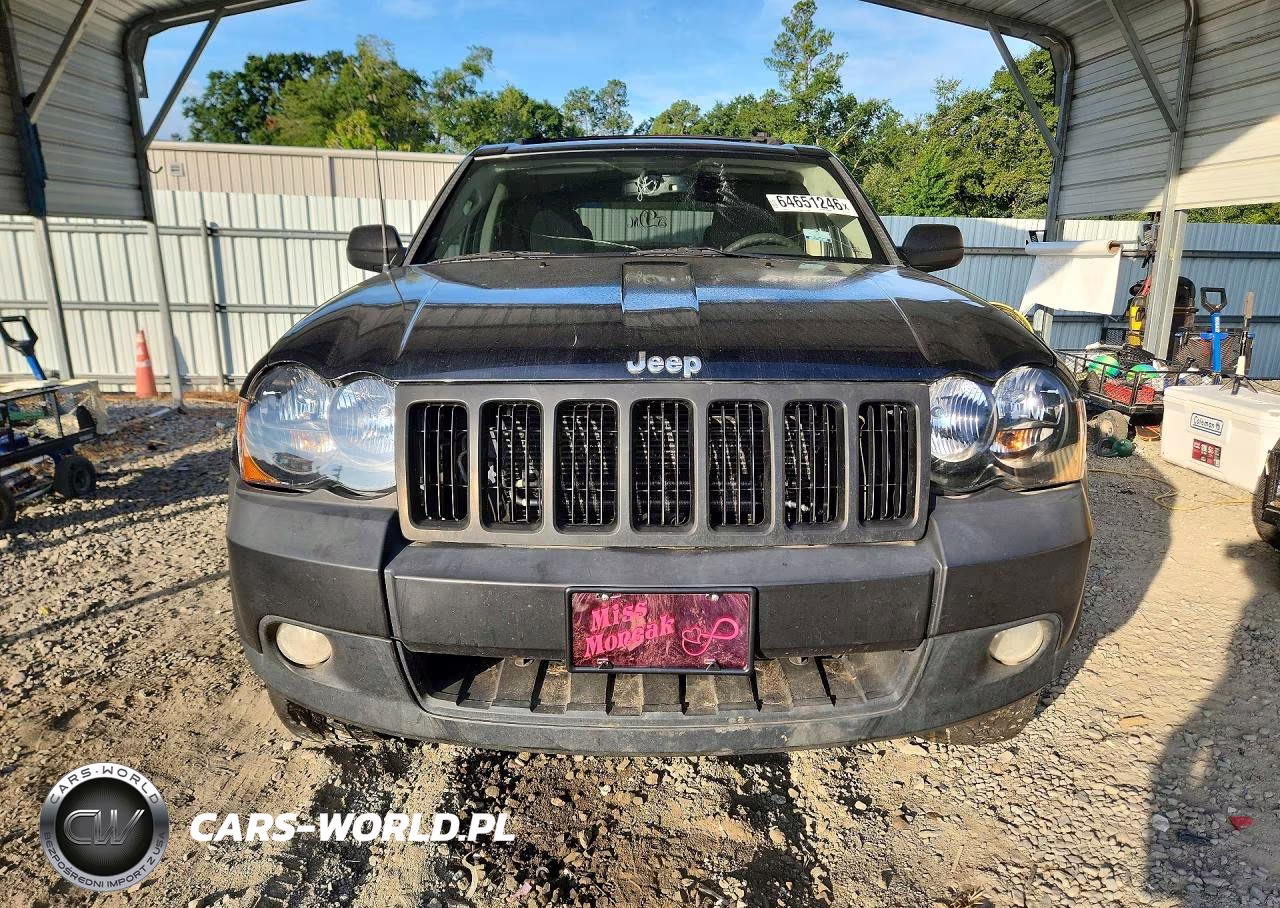 2010 Jeep Grand Cherokee Laredo VIN:1J4PS4GK2AC117953 - 5