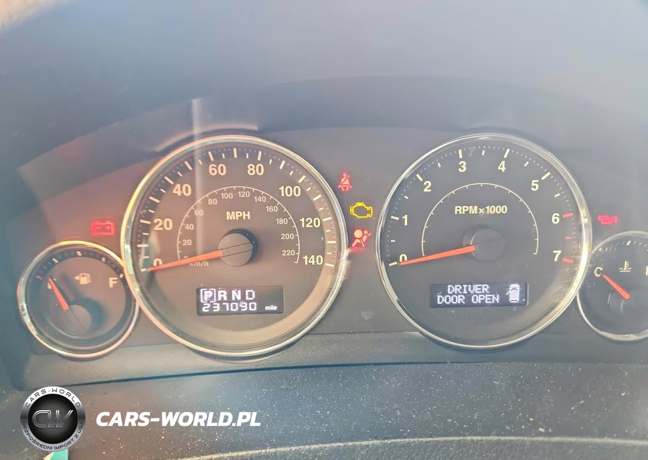 2010 Jeep Grand Cherokee Laredo VIN:1J4PS4GK2AC117953 - 9