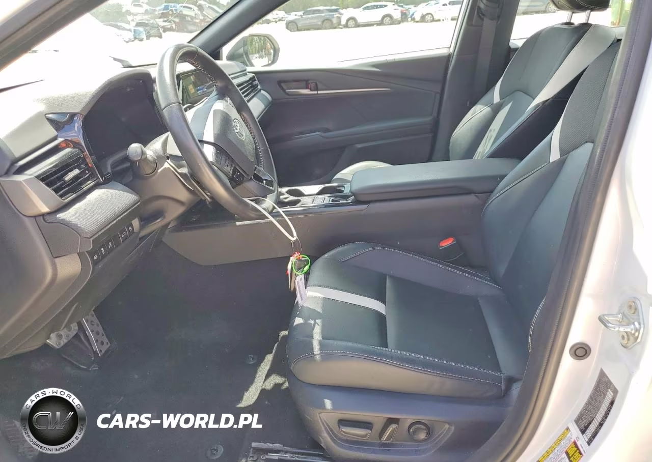 2025 Toyota Camry Se VIN:4T1DAACK2SU608983 - 7