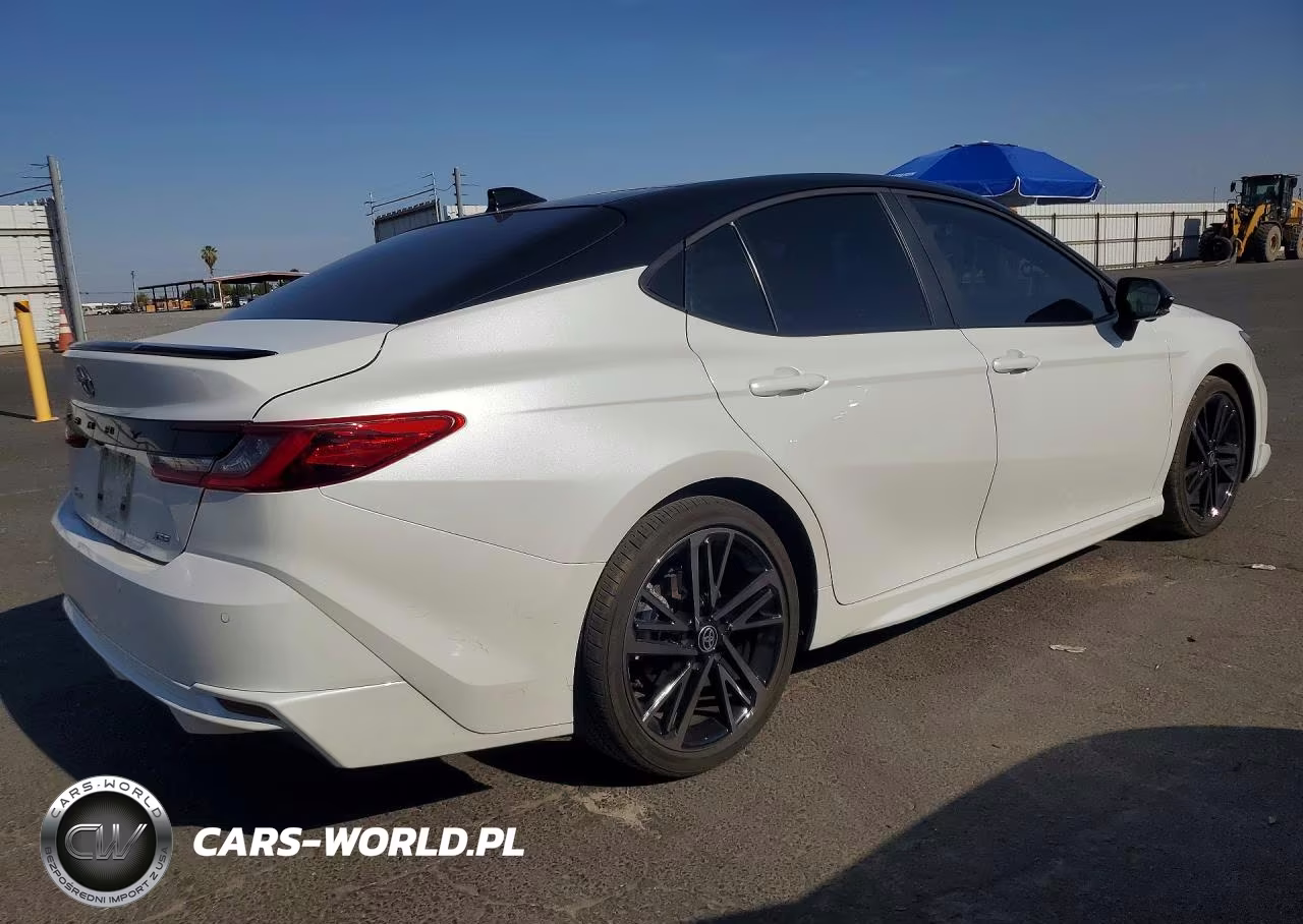 2026 Toyota Camry Xse VIN:4T1DAACK1TU292459 - 3