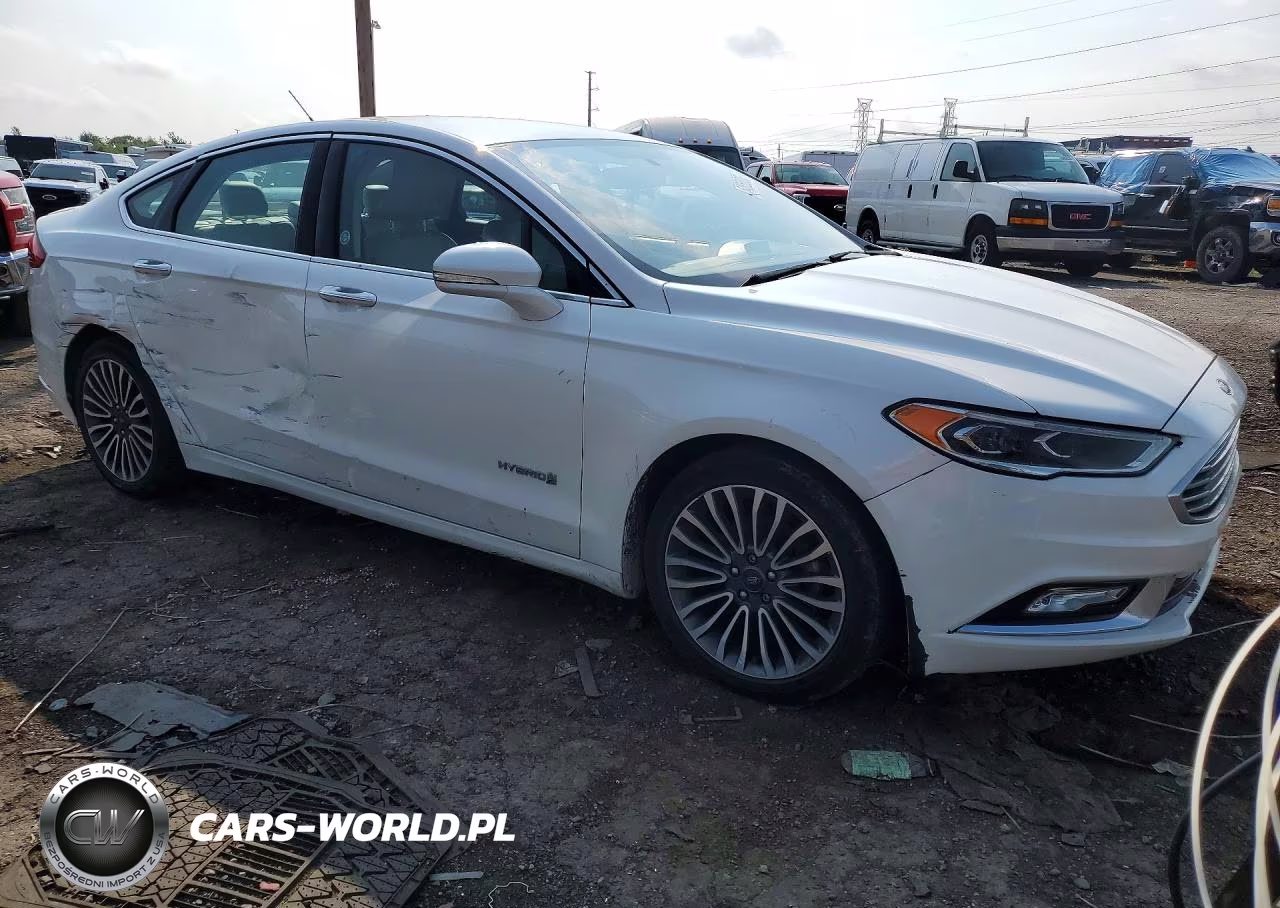 2017 Ford Fusion Titanium Hev VIN:3FA6P0RU1HR383945 - 4