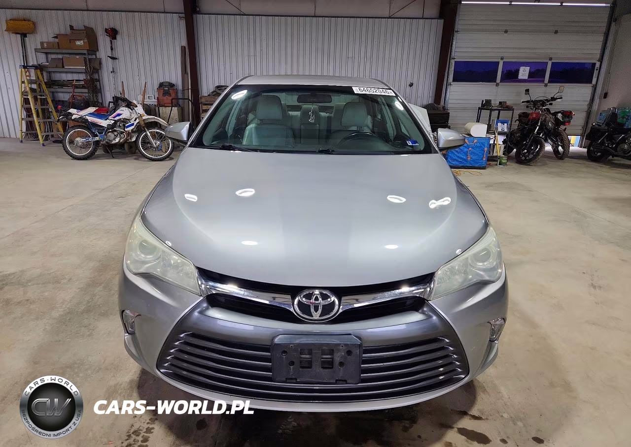 2016 Toyota Camry Xle VIN:4T4BF1FK7GR534820 - 5