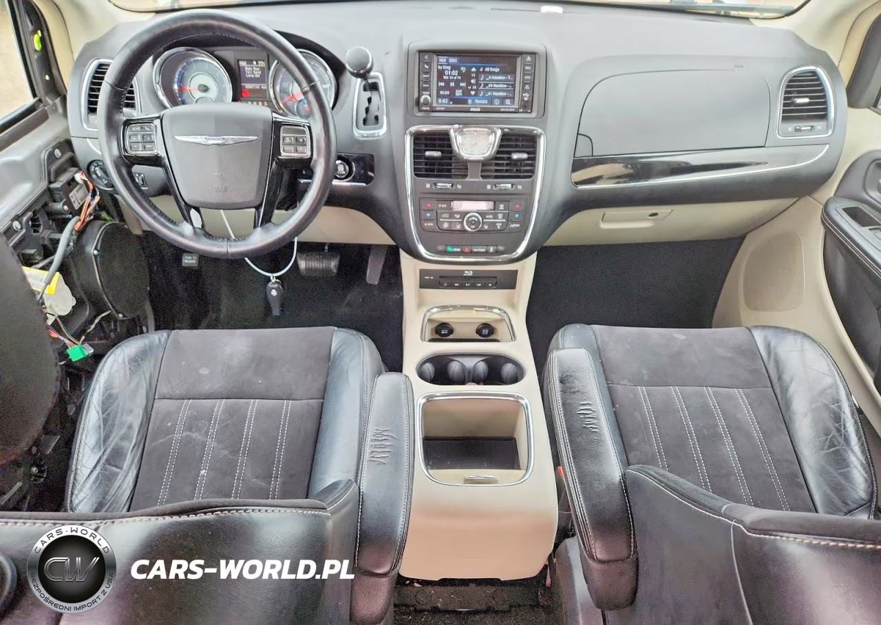 2014 Chrysler Town & Country Touring L VIN:2C4RC1CG7ER258753 - 8