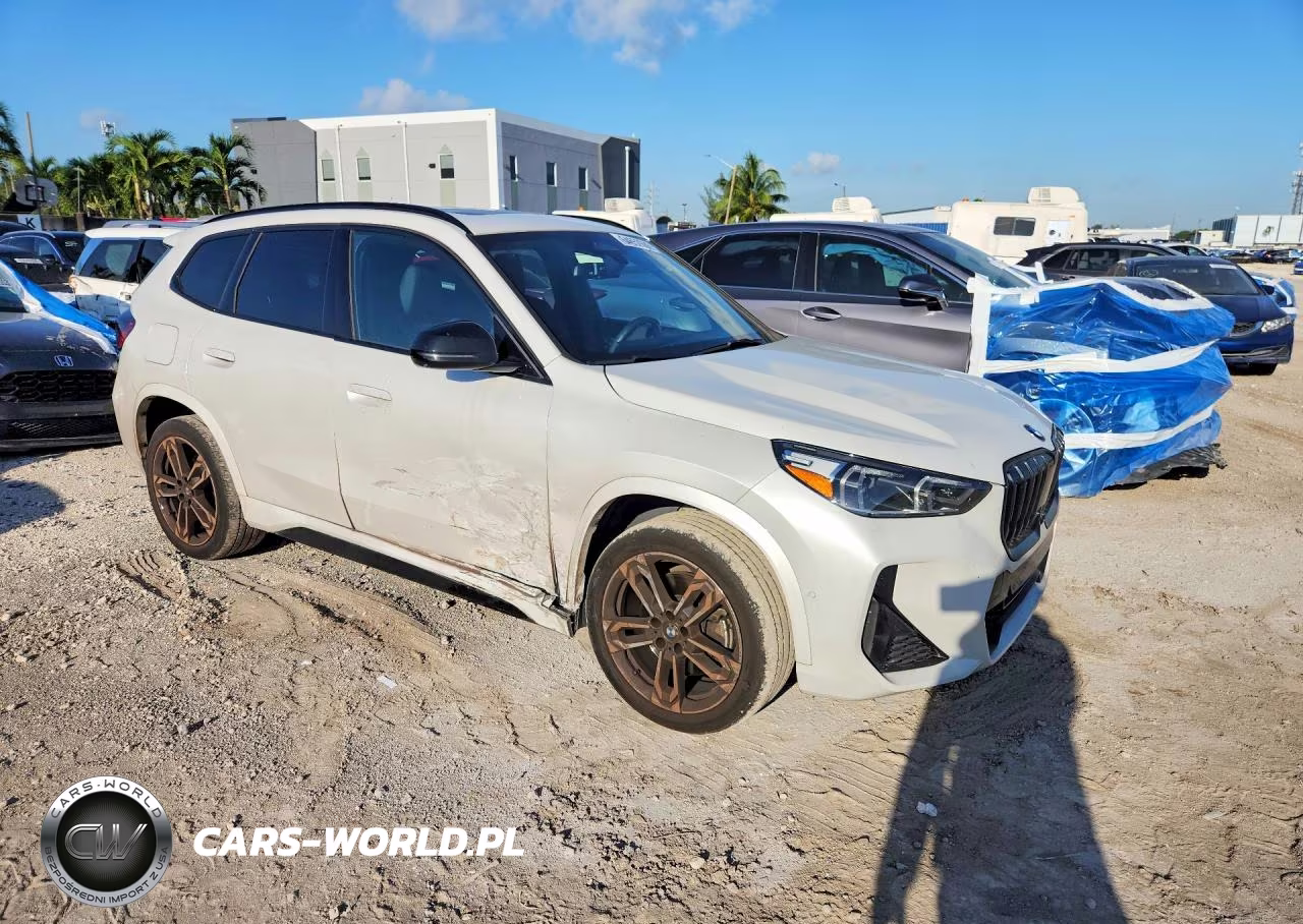 2023 BMW X1 xDrive28I VIN:WBX73EF01P5X15802 - 4