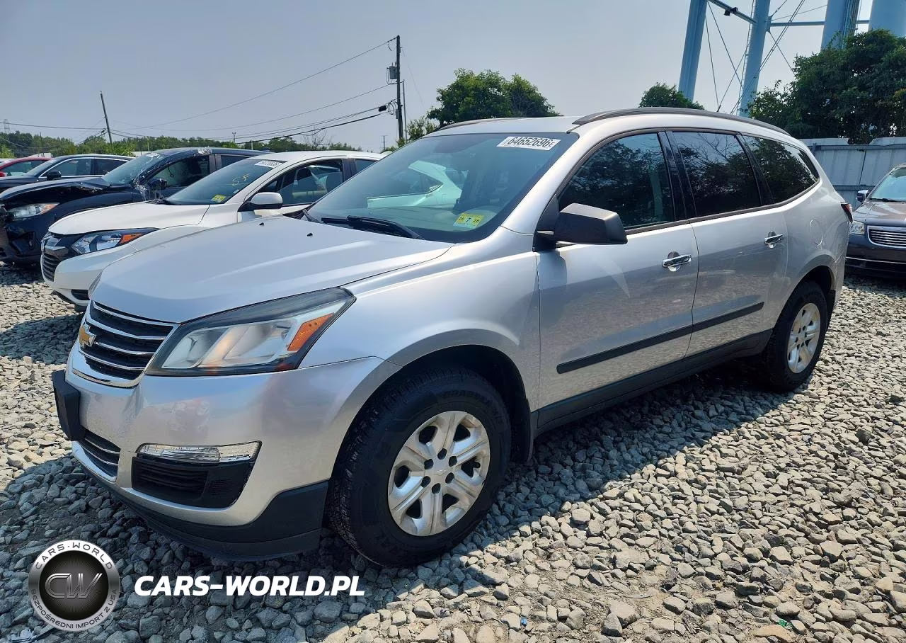2015 Chevrolet Traverse Ls VIN:1GNKRFED9FJ368636 - 1