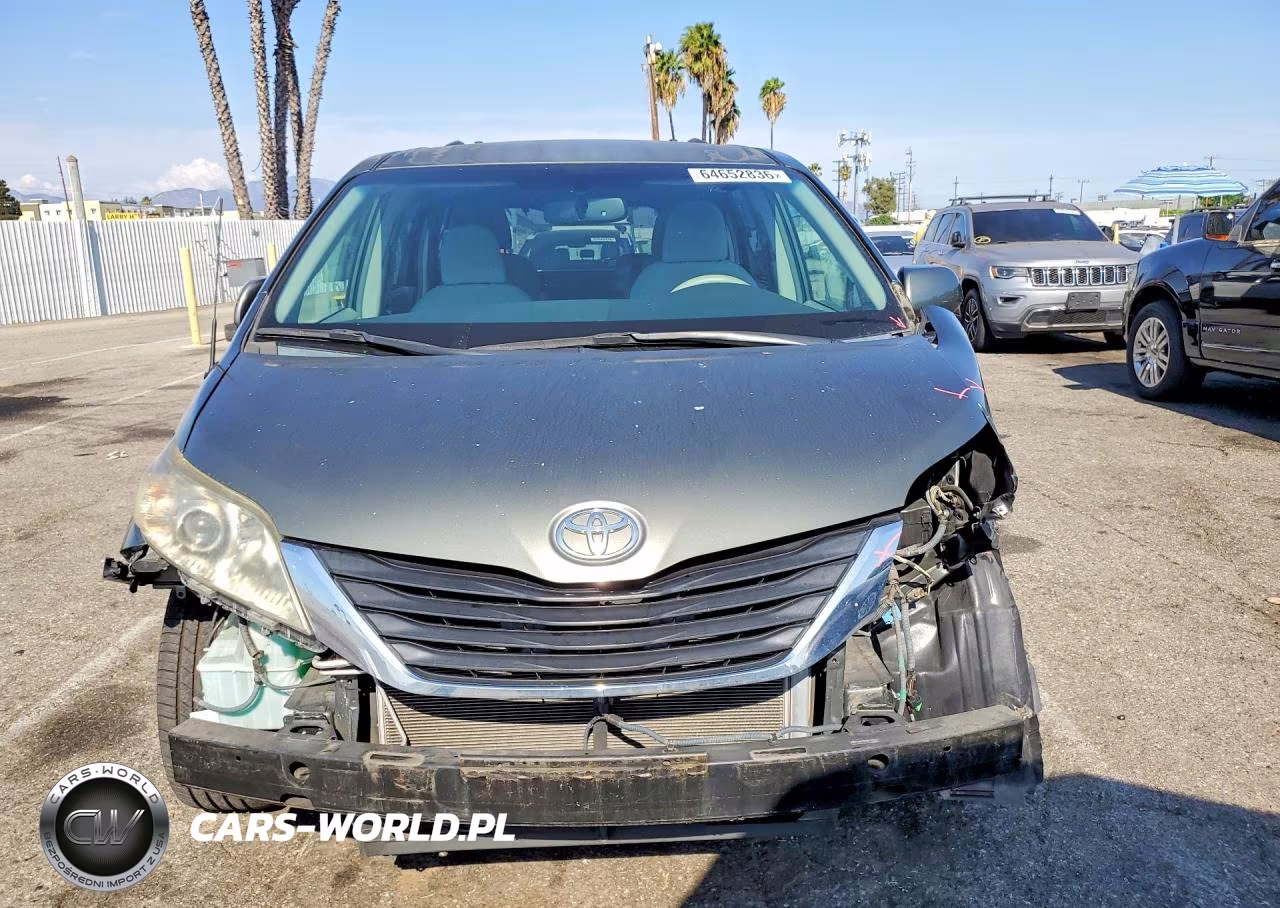 2013 Toyota Sienna Le VIN:5TDKK3DC3DS302944 - 5