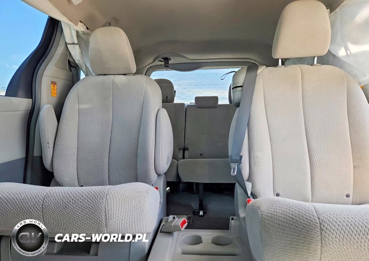 2013 Toyota Sienna Le VIN:5TDKK3DC3DS400792 - 10