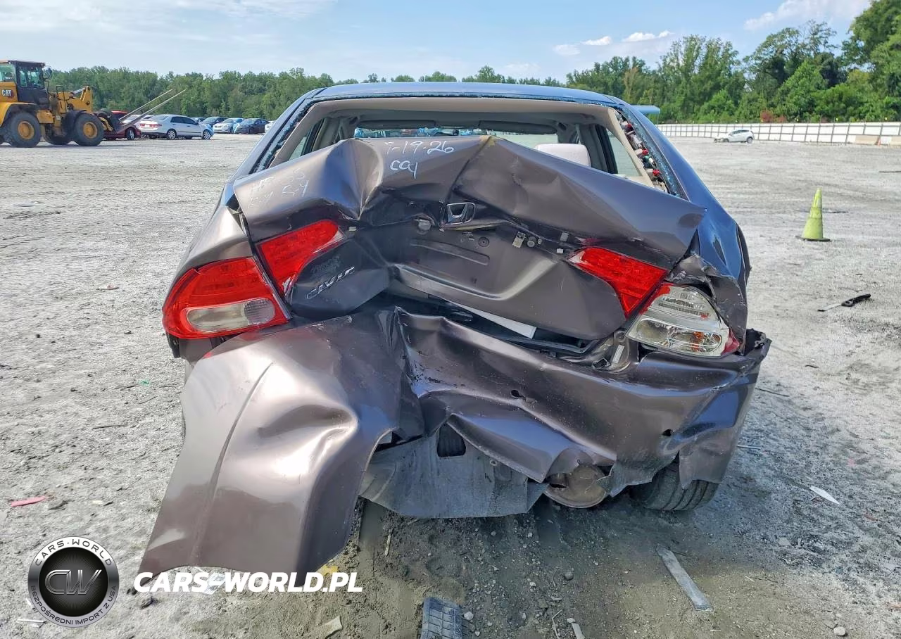 2010 Honda Civic Lx VIN:2HGFA1F50AH585211 - 6