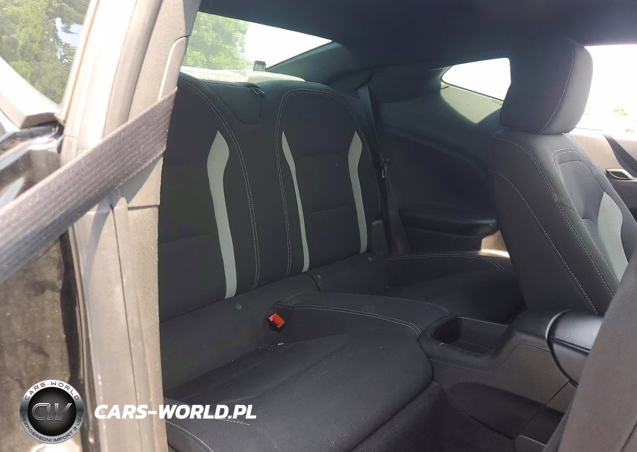 2021 Chevrolet Camaro Ls VIN:1G1FB1RX1M0138297 - 10