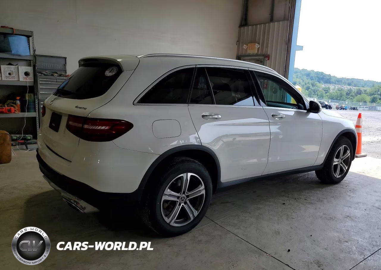 2018 Mercedes-Benz Glc 300 4Matic VIN:WDC0G4KB2JF366715 - 3