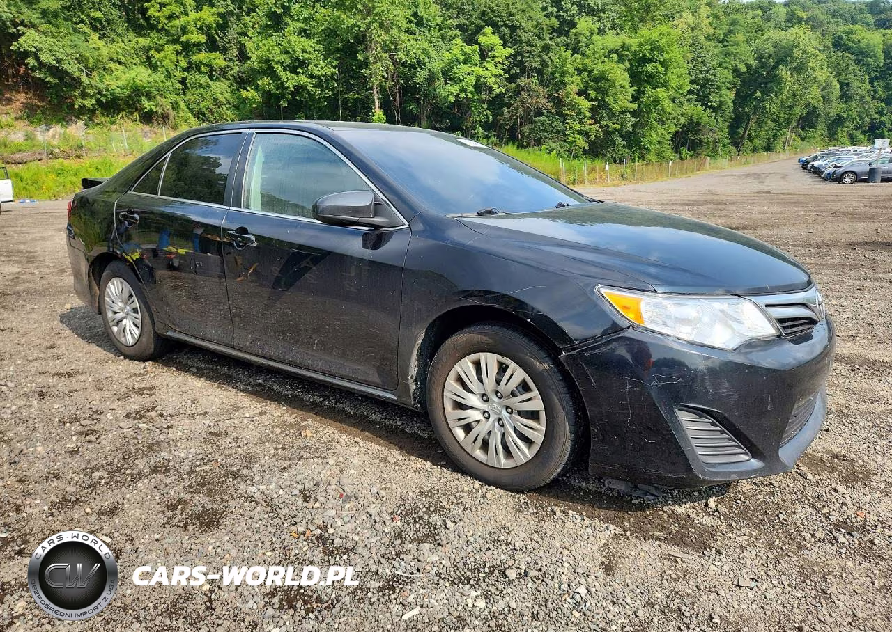 2014 Toyota Camry Le VIN:4T4BF1FK2ER373709 - 4
