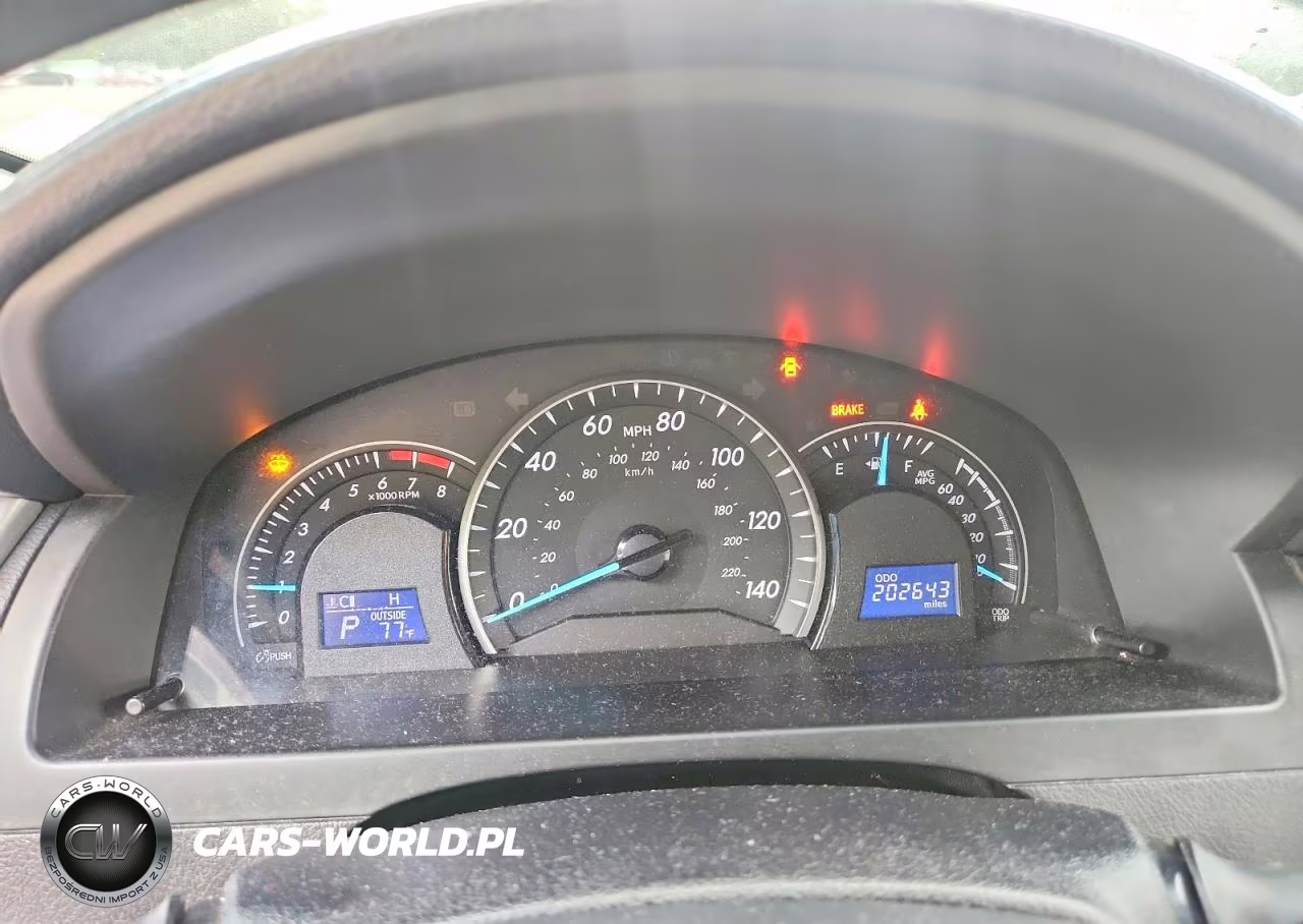 2014 Toyota Camry Le VIN:4T4BF1FK2ER373709 - 9