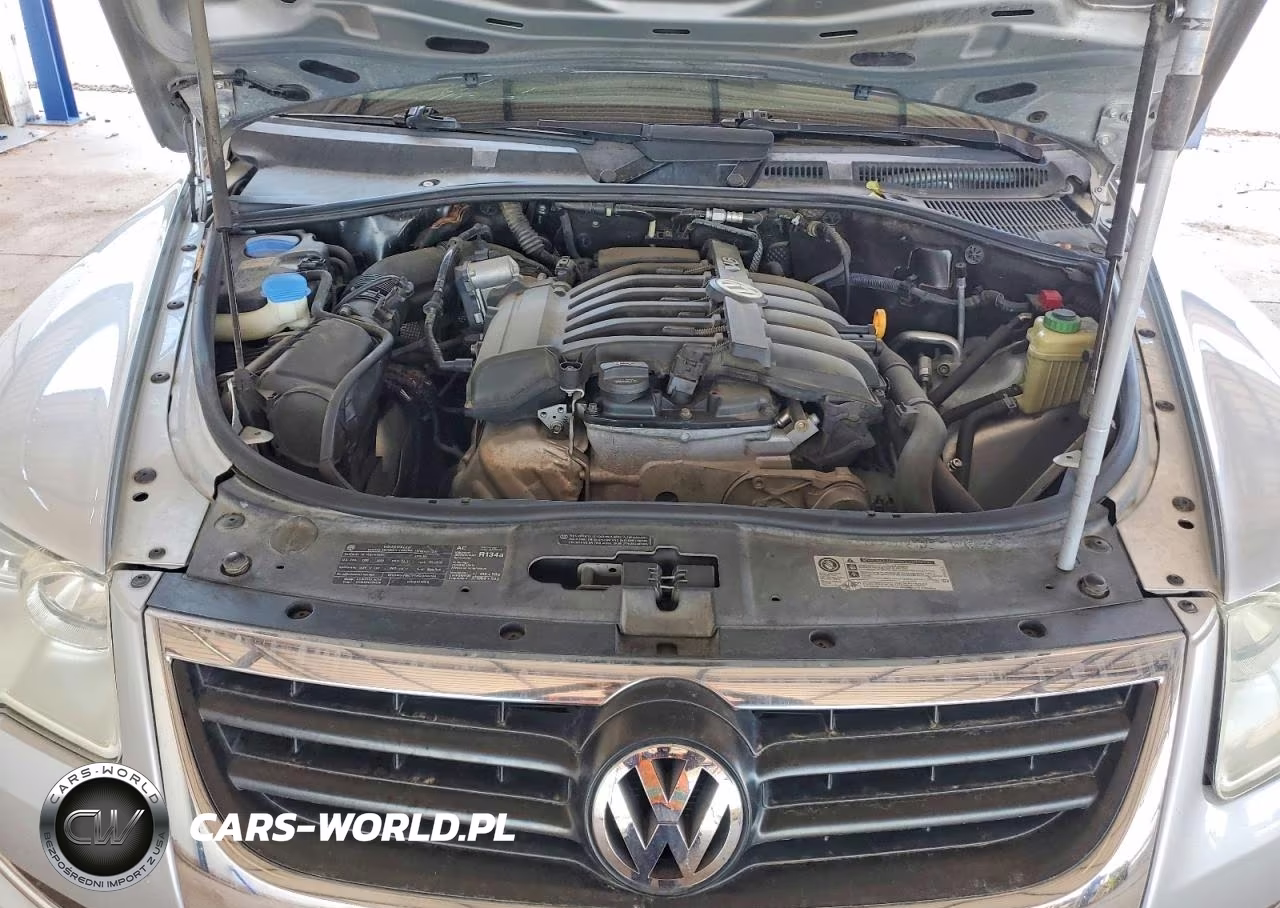 2010 Volkswagen Touareg V6 VIN:WVGBF7A99AD003563 - 11
