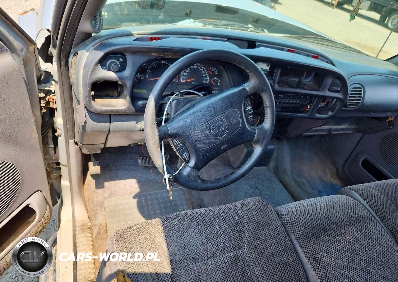 1998 Dodge Ram 1500 VIN:1B7HC13Y0WJ204155 - 8