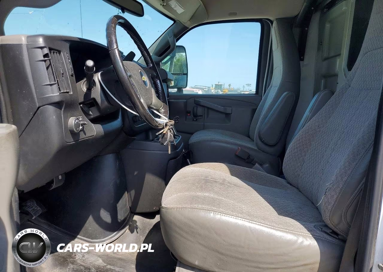2019 Chevrolet Express Utility - Service Truck VIN:1HA0GRFG3KN001519 - 7