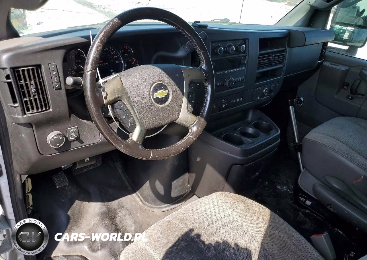 2019 Chevrolet Express Utility - Service Truck VIN:1HA0GRFG3KN001519 - 8