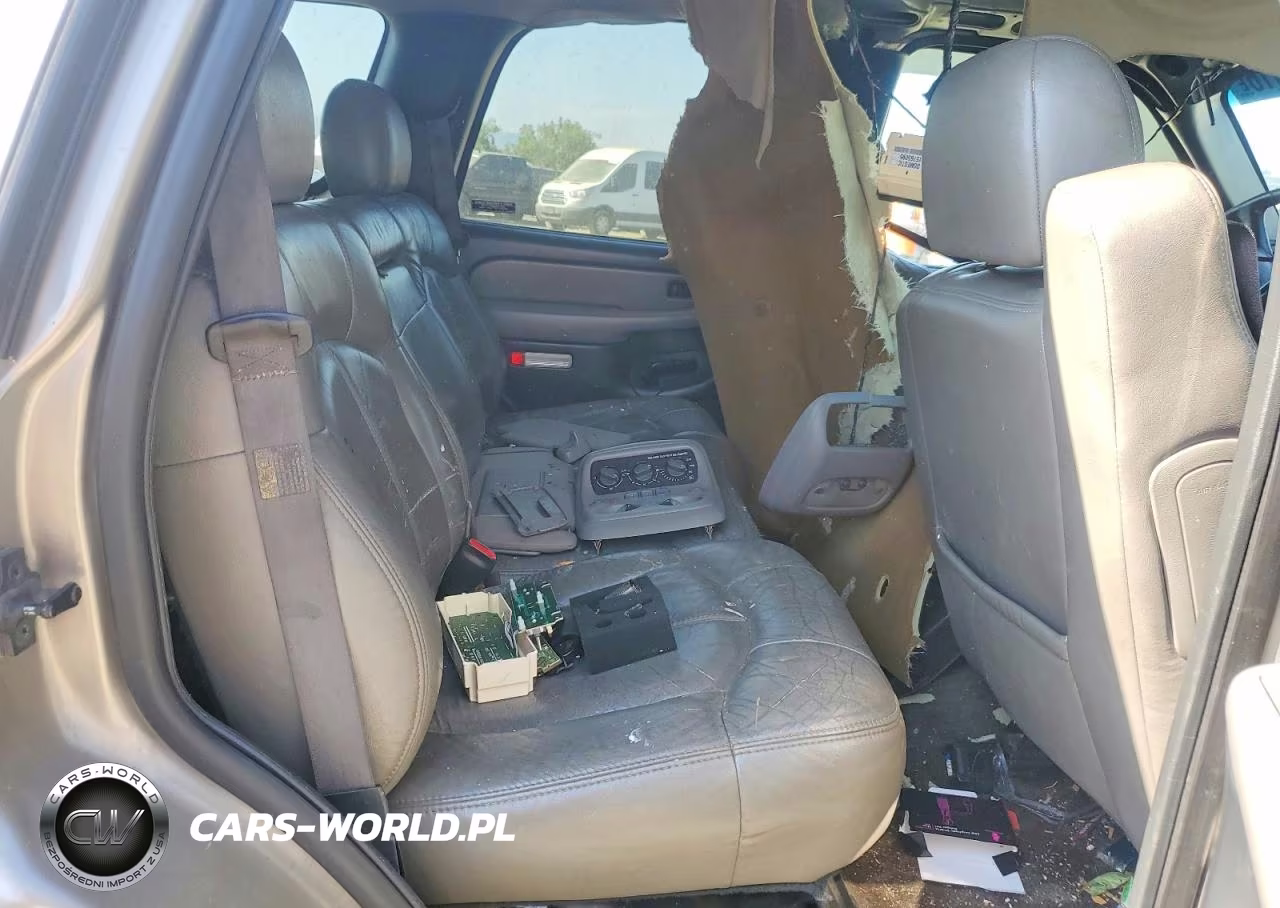 2002 Chevrolet Tahoe K1500 VIN:1GNEK13T72R163150 - 11