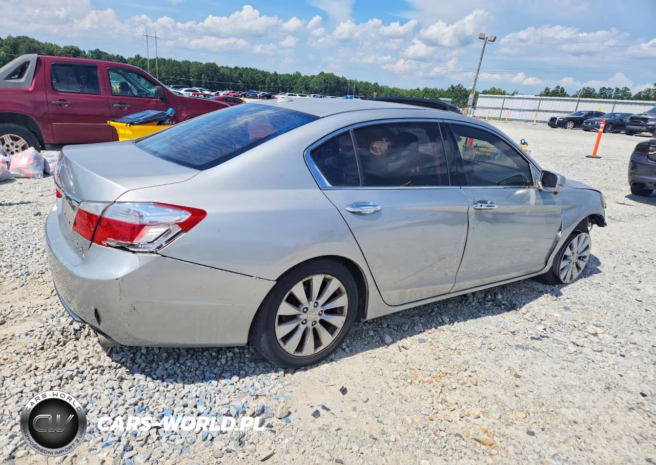 2013 Honda Accord Touring VIN:1HGCR3F9XDA031879 - 3