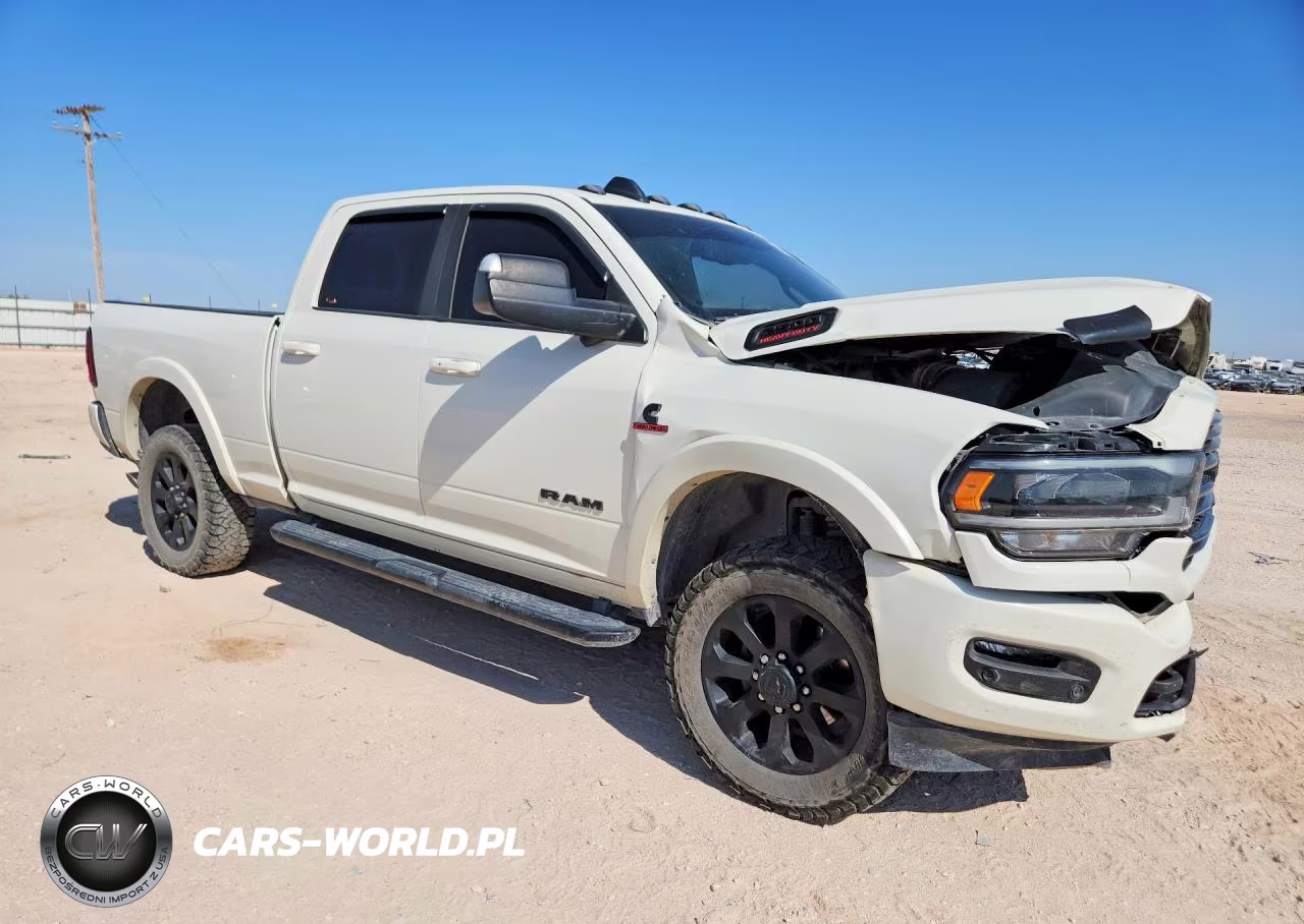 2022 Ram 2500 Laramie VIN:3C6UR5FL9NG327139 - 4