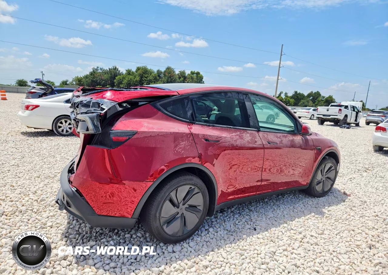 2026 Tesla Model Y VIN:7SAYGDED1TA597036 - 3