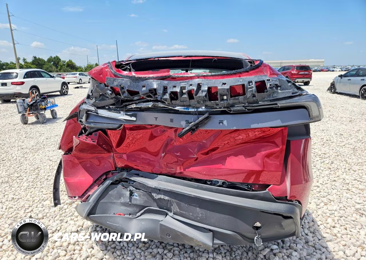 2026 Tesla Model Y VIN:7SAYGDED1TA597036 - 6