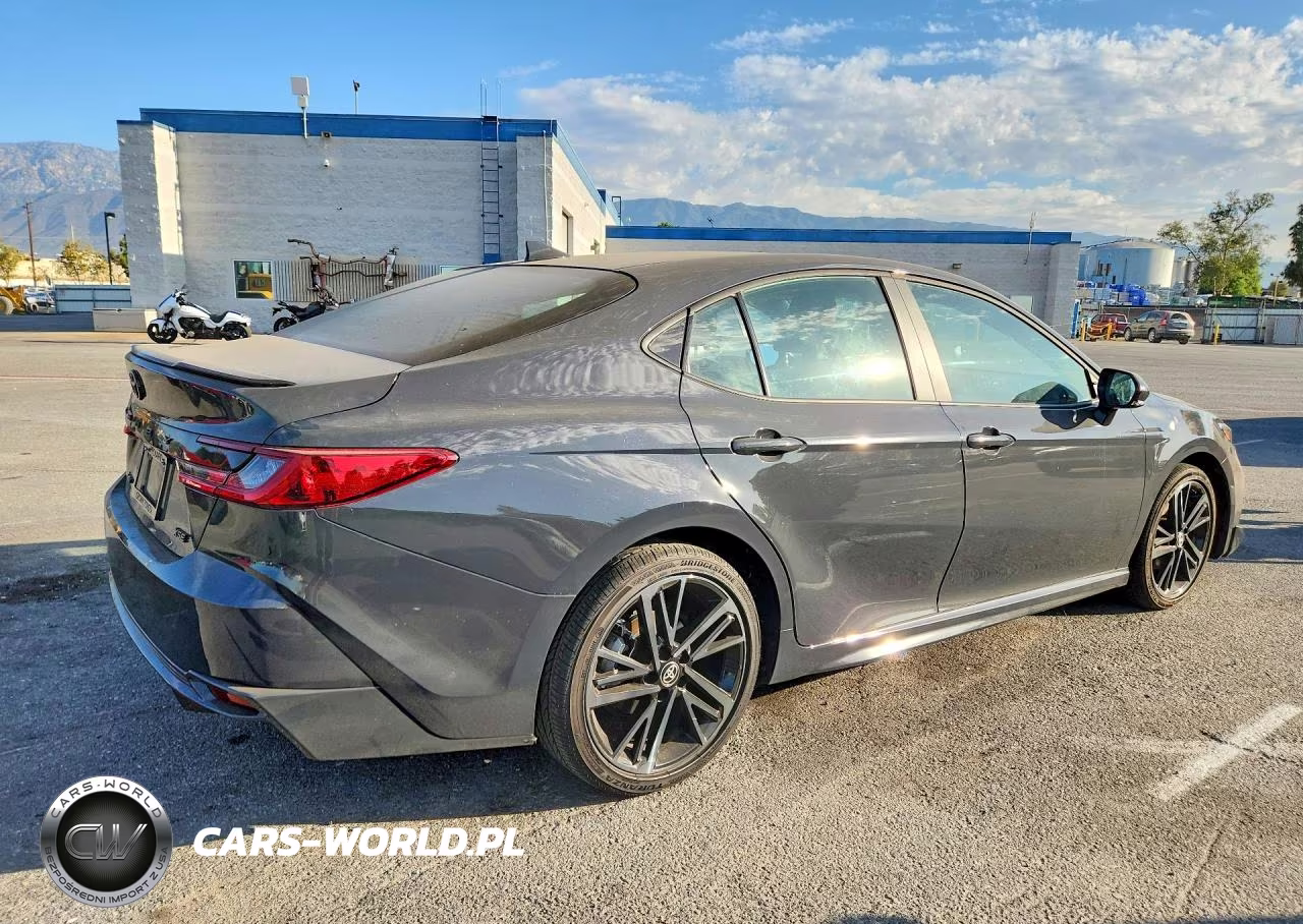 2026 Toyota Camry Xse VIN:4T1DAACK1TU272521 - 3