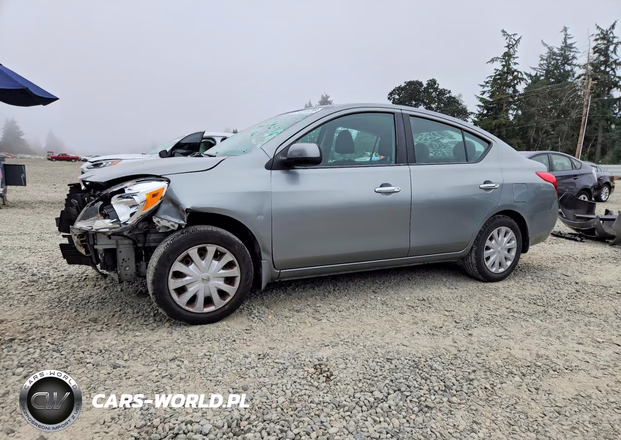 2012 Nissan Versa 1.6 S