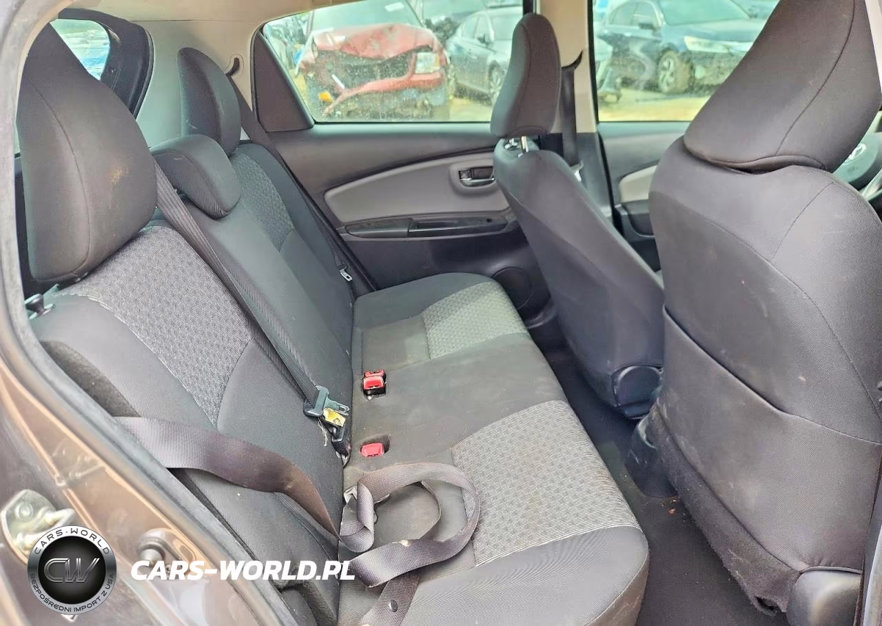 2016 Toyota Yaris 5-Door Le VIN:VNKKTUD31GA070517 - 10