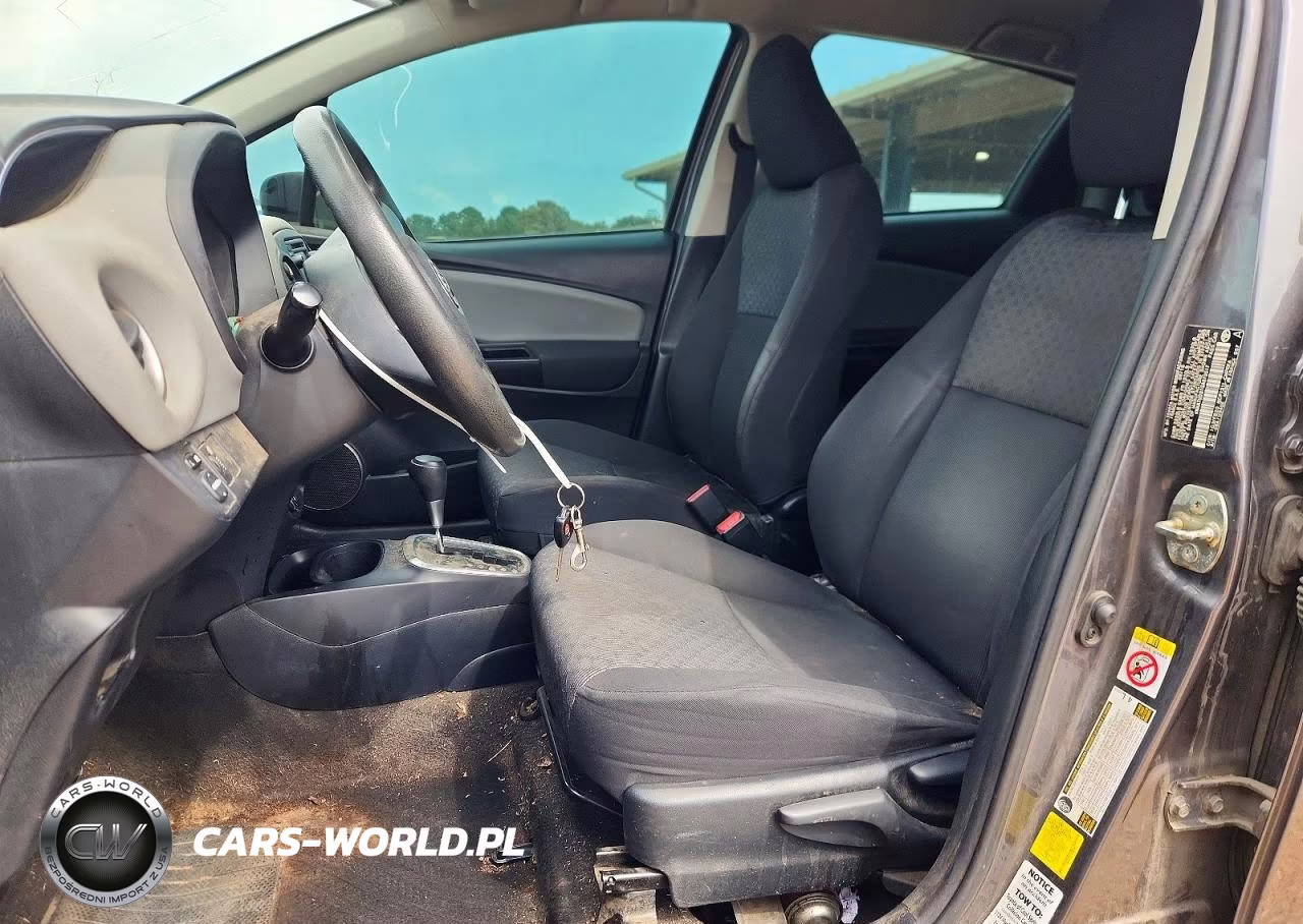 2016 Toyota Yaris 5-Door Le VIN:VNKKTUD31GA070517 - 7
