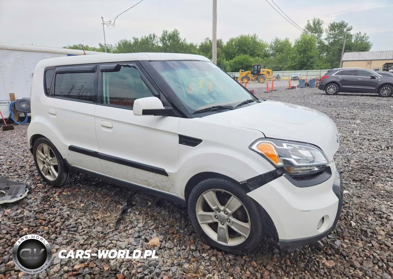 2010 Kia Soul + VIN:KNDJT2A27A7701179 - 4