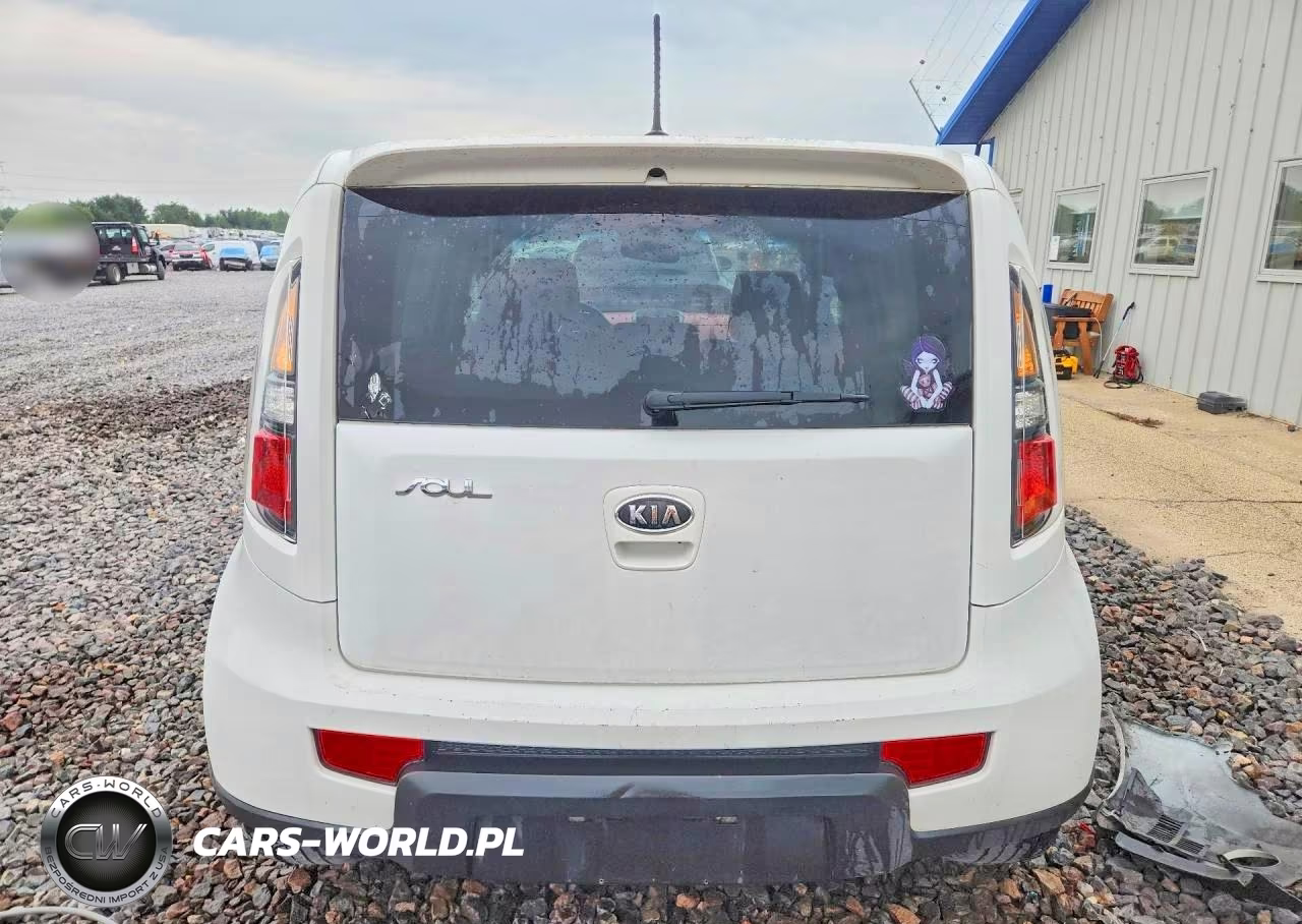 2010 Kia Soul + VIN:KNDJT2A27A7701179 - 6