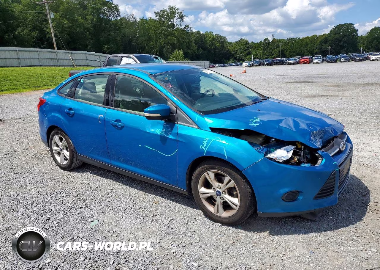 2013 Ford Focus Se VIN:1FADP3F22DL299864 - 4
