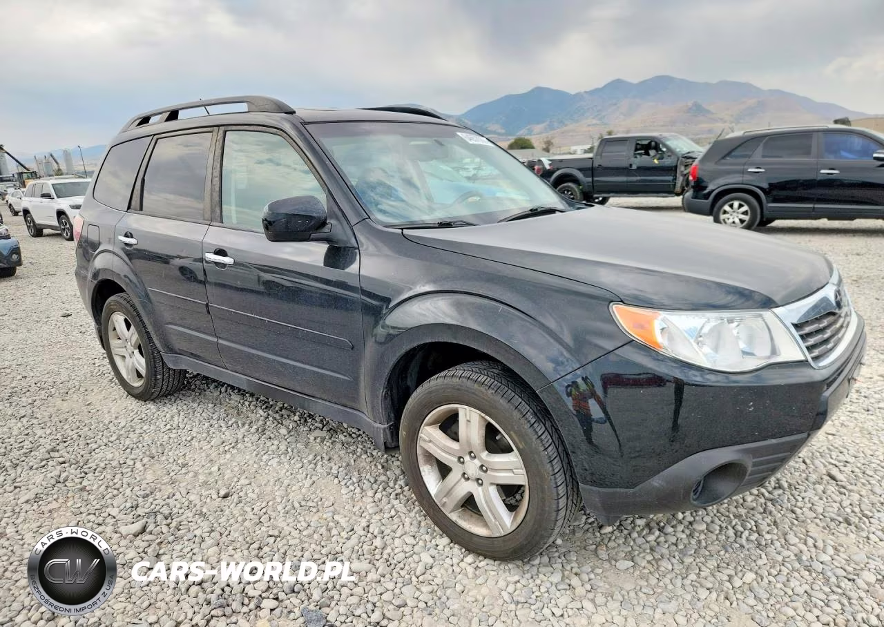 2010 Subaru Forester 2.5X Premium VIN:JF2SH6CC6AH908323 - 4