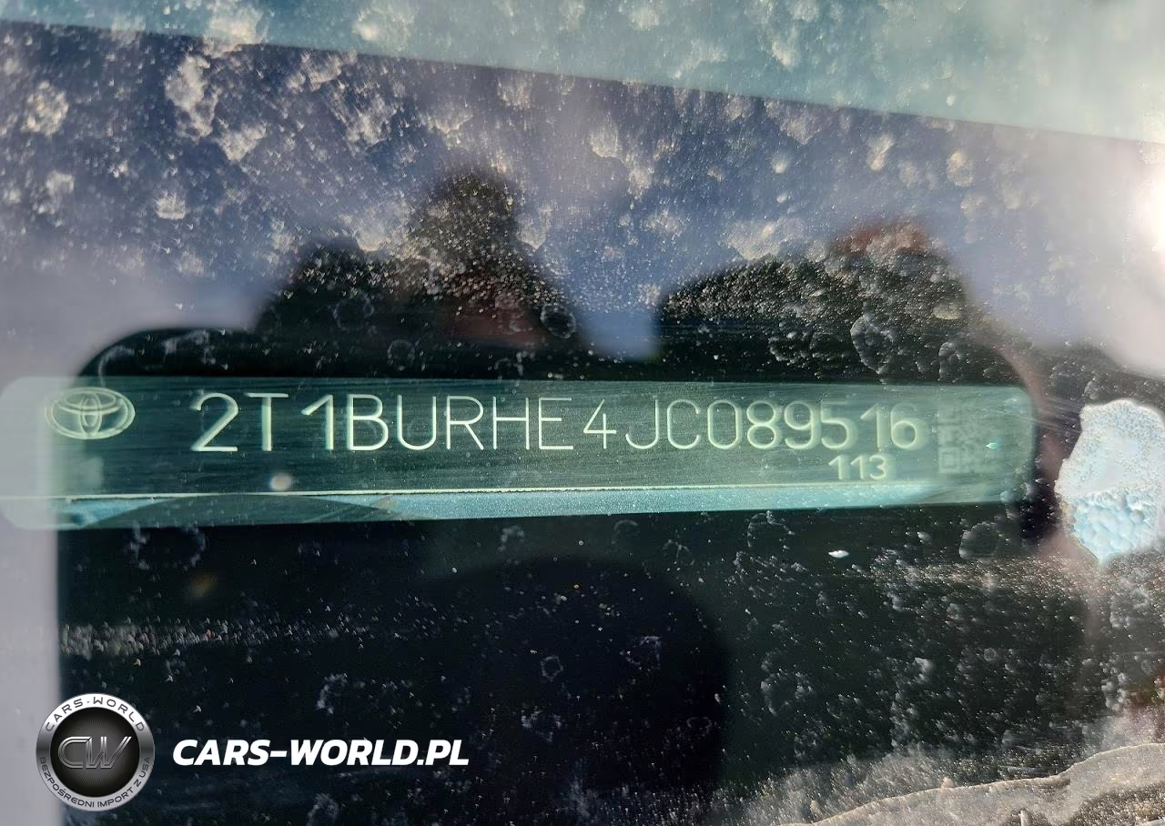 2018 Toyota Corolla Le VIN:2T1BURHE4JC089516 - 12