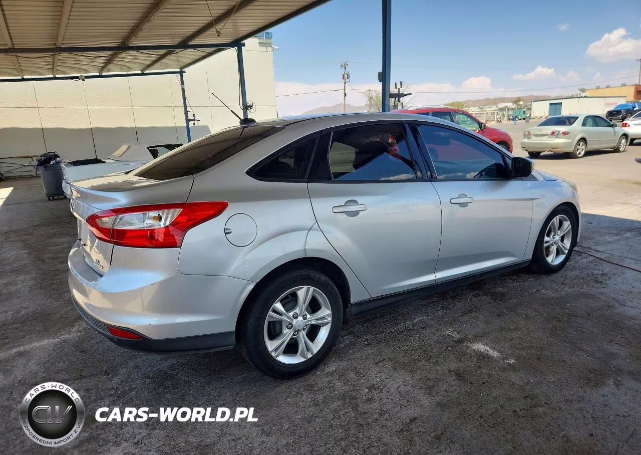 2013 Ford Focus Se VIN:1FADP3F24DL234031 - 3