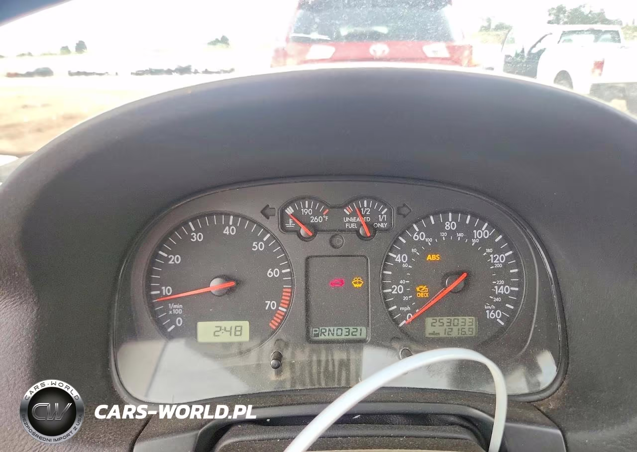 2000 Volkswagen Jetta Gls VIN:3VWSA29M5YM012707 - 9