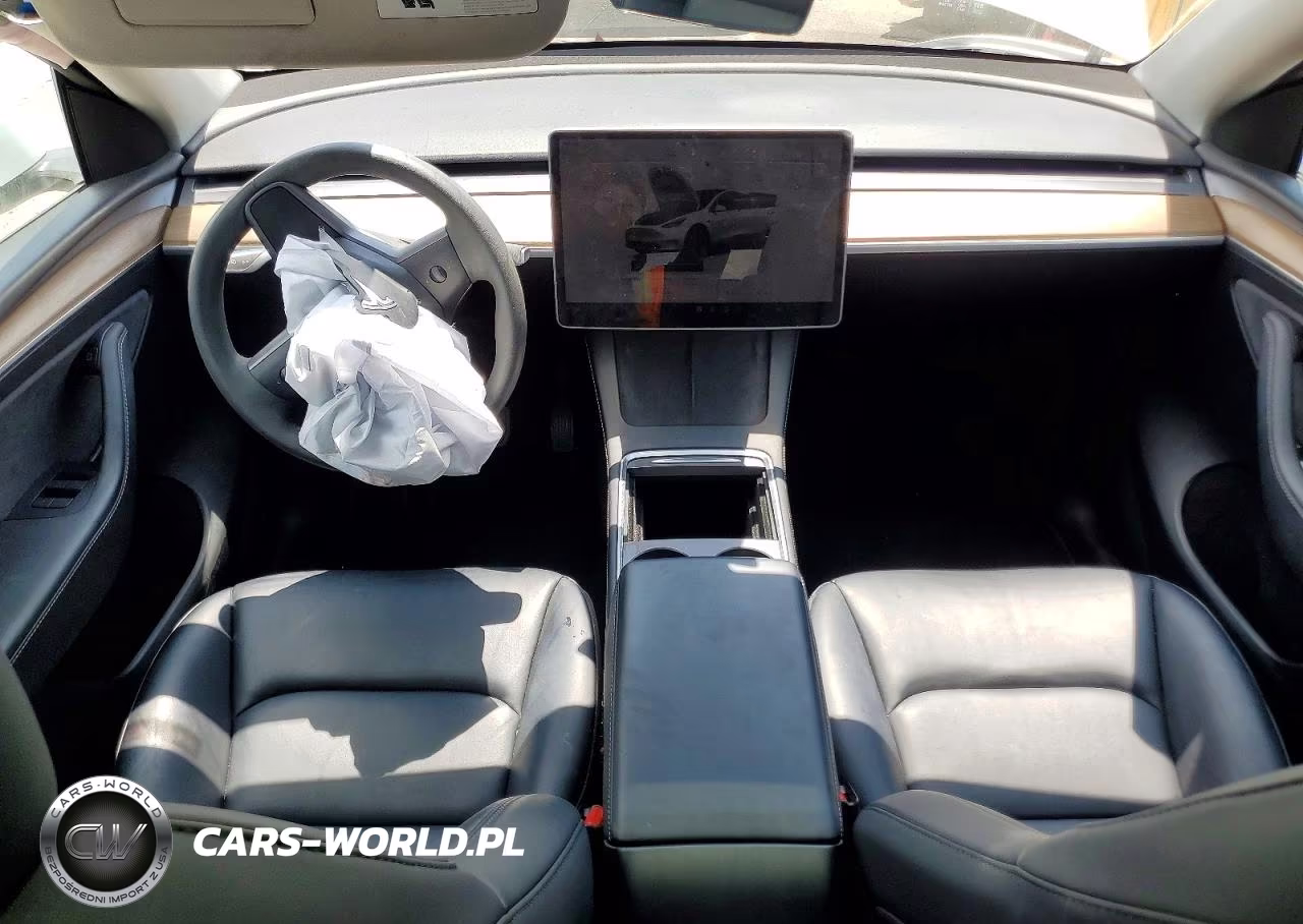 2024 Tesla Model Y VIN:7SAYGDEE7RF114721 - 8