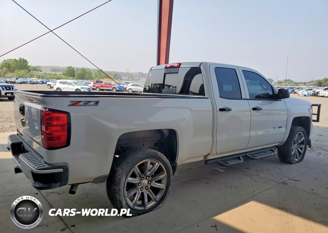 2017 Chevrolet Silverado K1500 Lt VIN:1GCVKREC1HZ324699 - 3