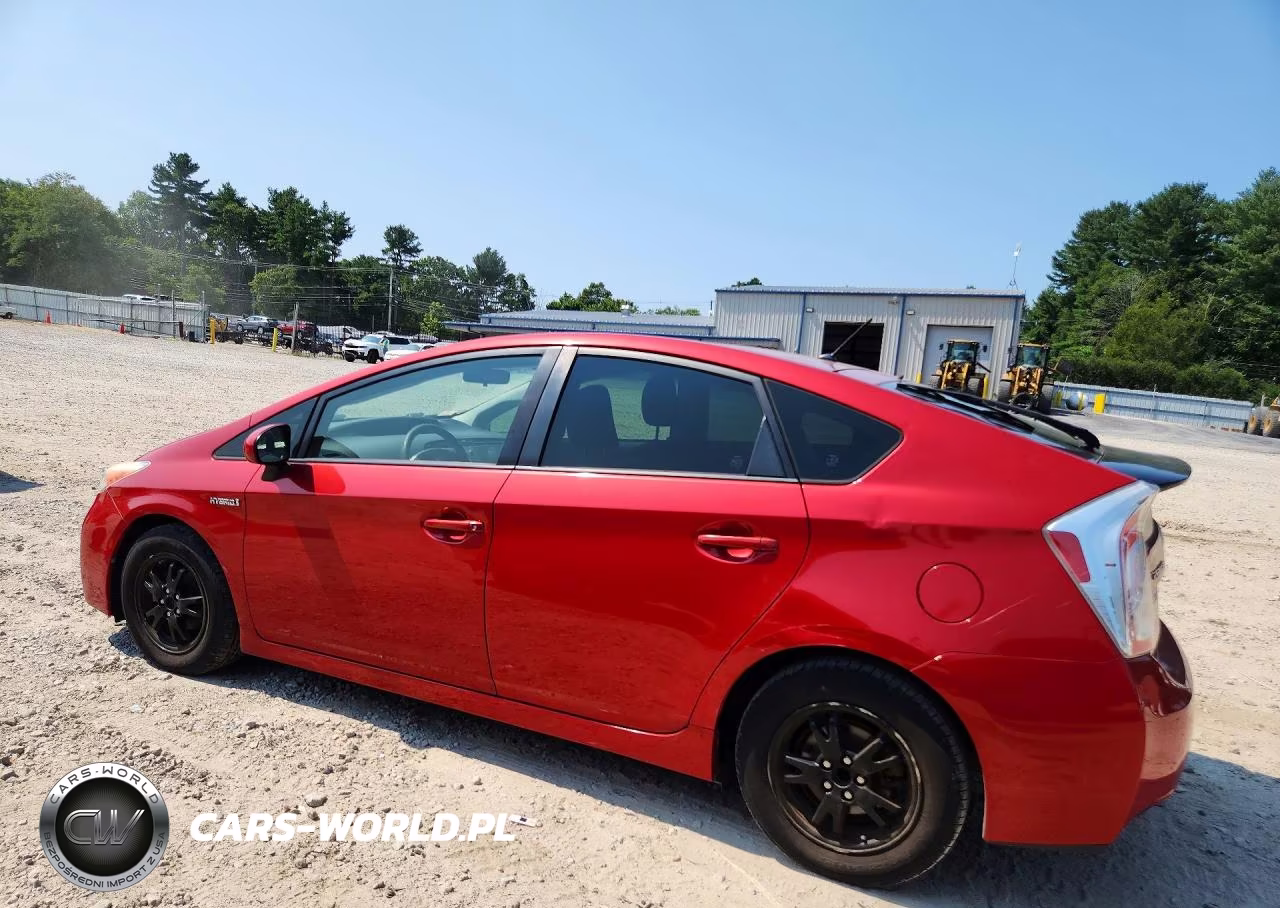 2014 Toyota Prius Two VIN:JTDKN3DU8E1758114 - 2