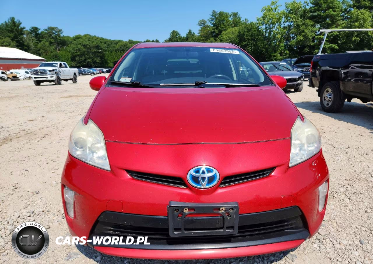 2014 Toyota Prius Two VIN:JTDKN3DU8E1758114 - 5