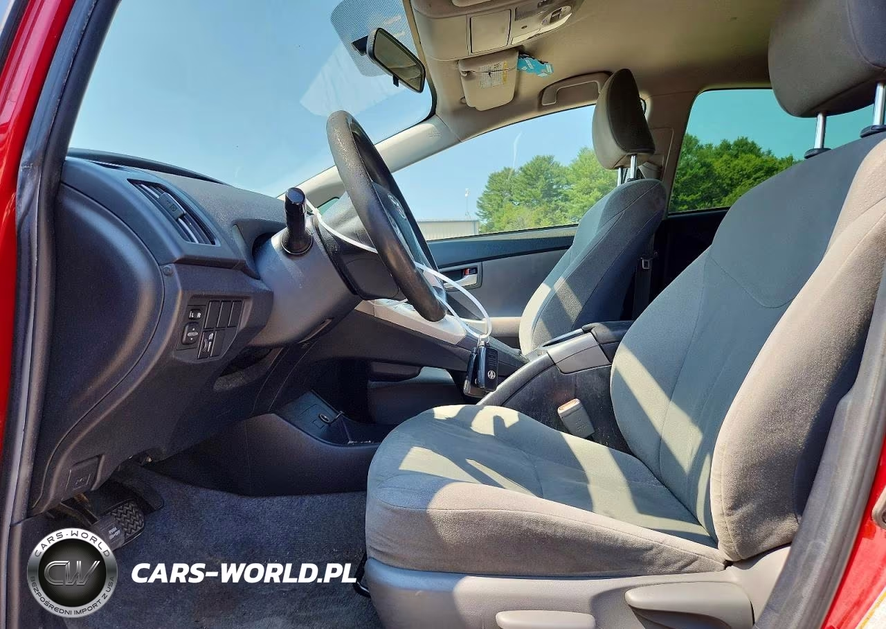 2014 Toyota Prius Two VIN:JTDKN3DU8E1758114 - 7