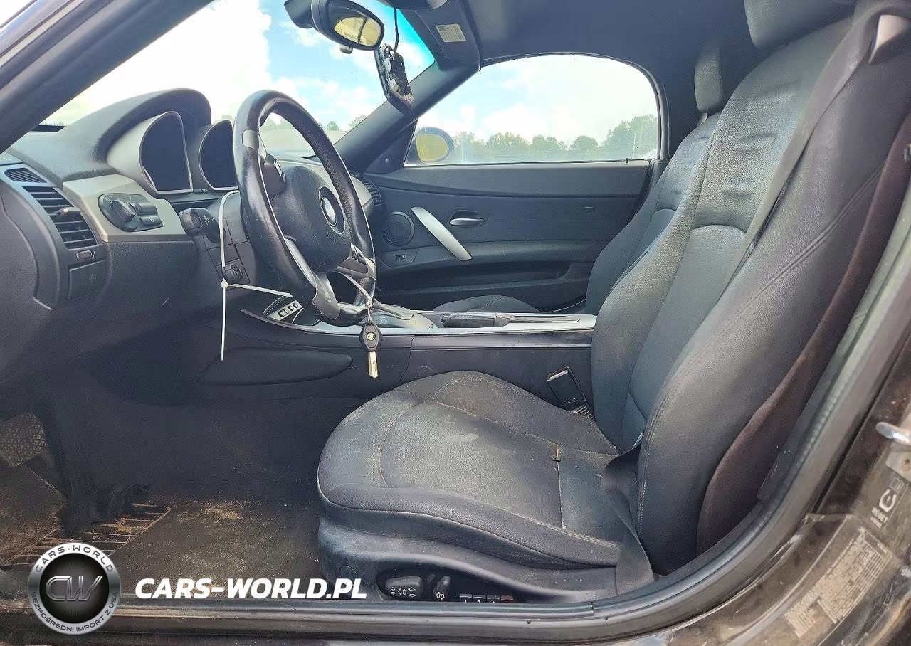 2005 BMW Z4 2.5 VIN:4USBT33525LS55757 - 7