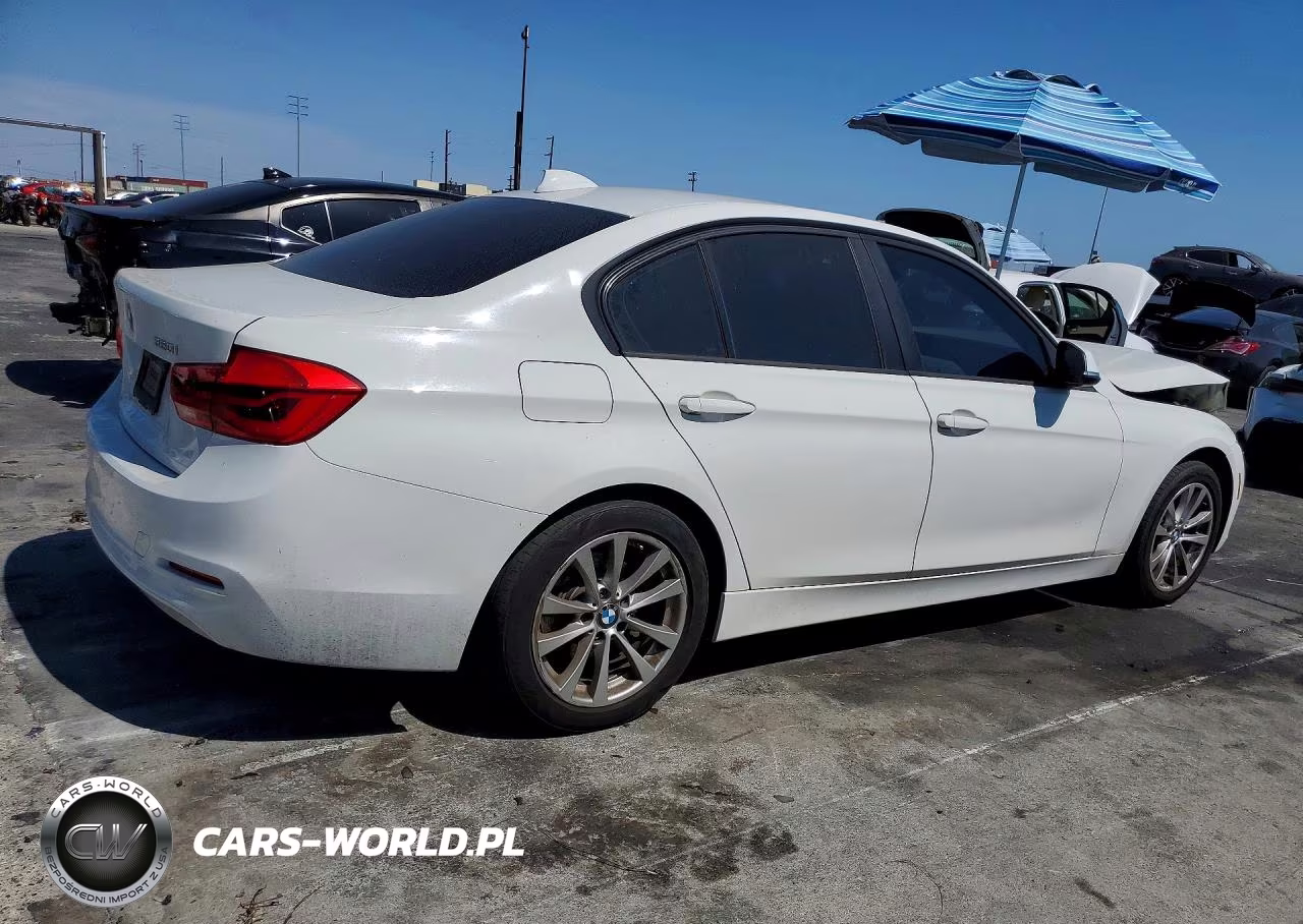 2017 BMW 320 I VIN:WBA8A9C50HK619917 - 3