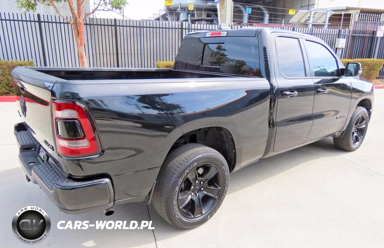 2023 Ram 1500 Big Horn VIN:1C6RRFBG4PN613852 - 3