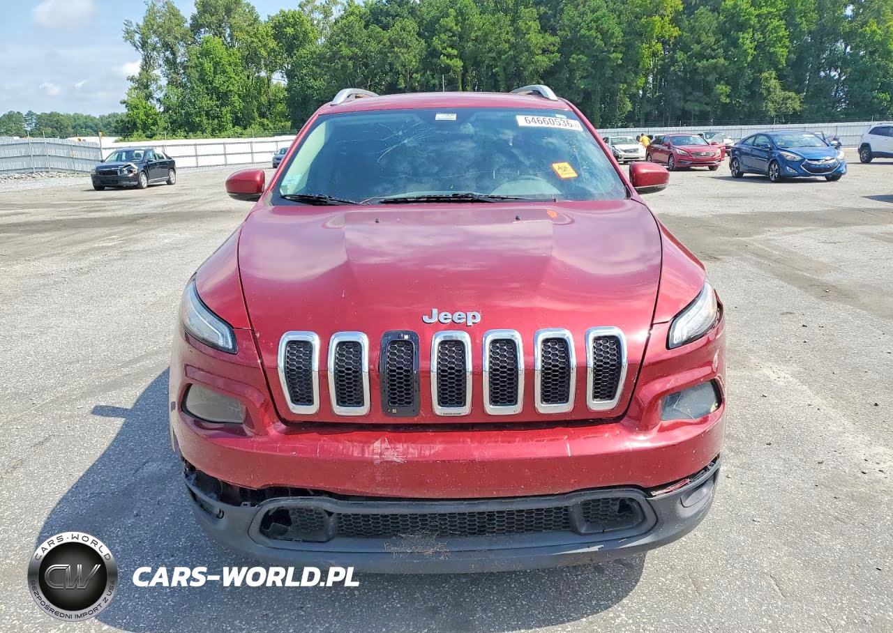 2017 Jeep Cherokee Latitude VIN:1C4PJLCB7HW640662 - 5