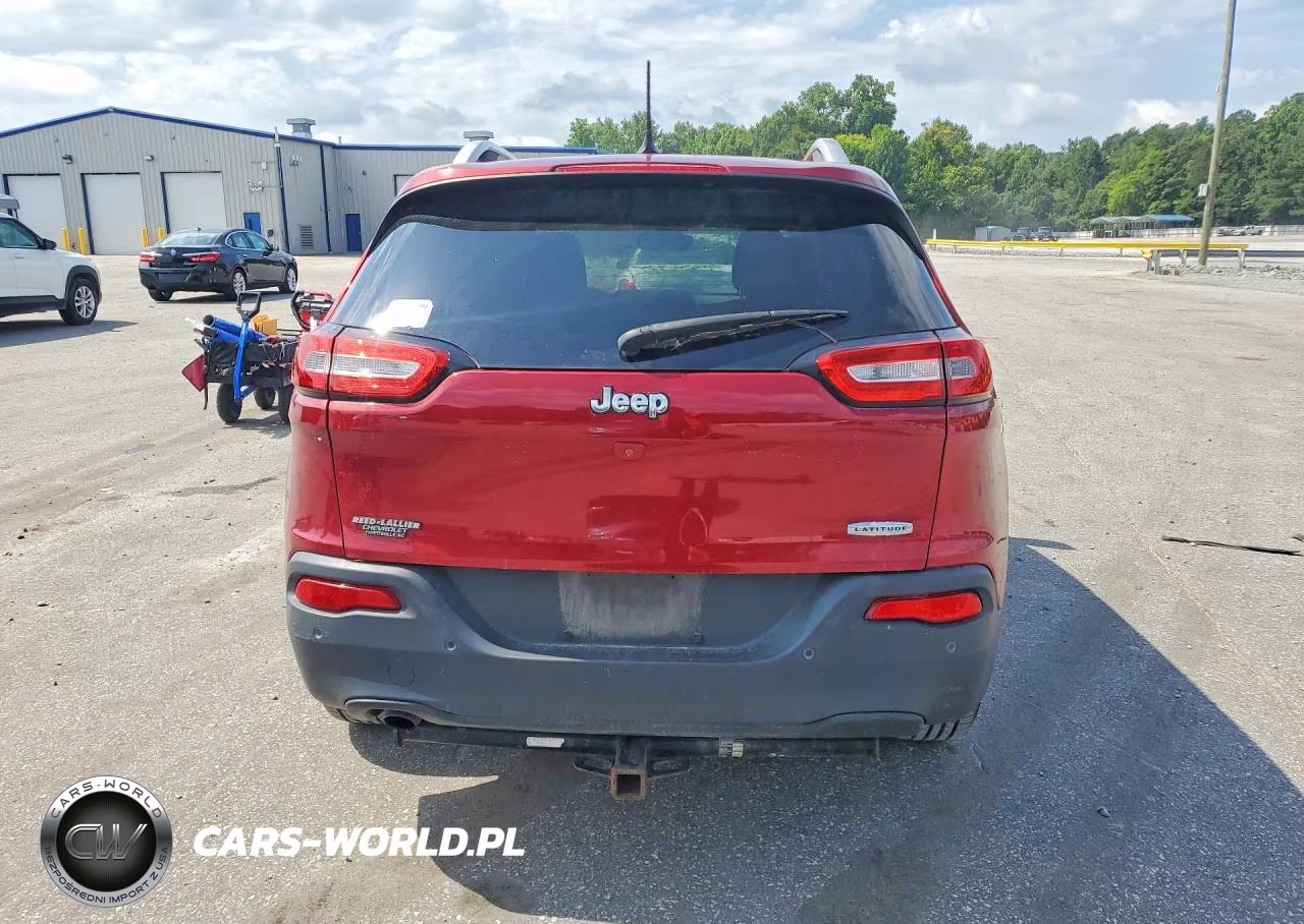 2017 Jeep Cherokee Latitude VIN:1C4PJLCB7HW640662 - 6