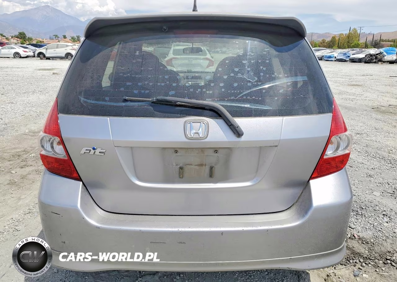 2008 Honda Fit Sport VIN:JHMGD38668S026498 - 6
